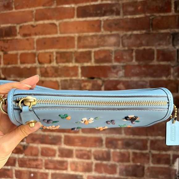 Blue COACH Swinger 20 with Leather Embroidery - Picture 10 of 10